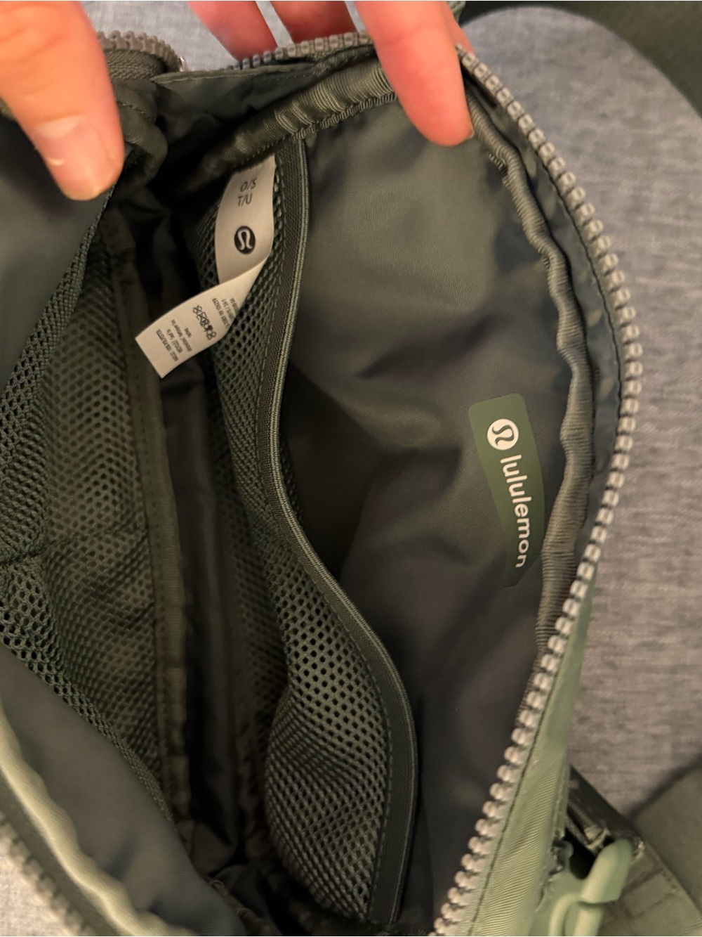 lululemon athletica Olive Green Crossbody Sling - Picture 4 of 4